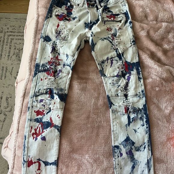 Boys jeans- $50 for the Waimea (size 12) ONLY WORN once - purchased for $65 - Picture 1 of 2